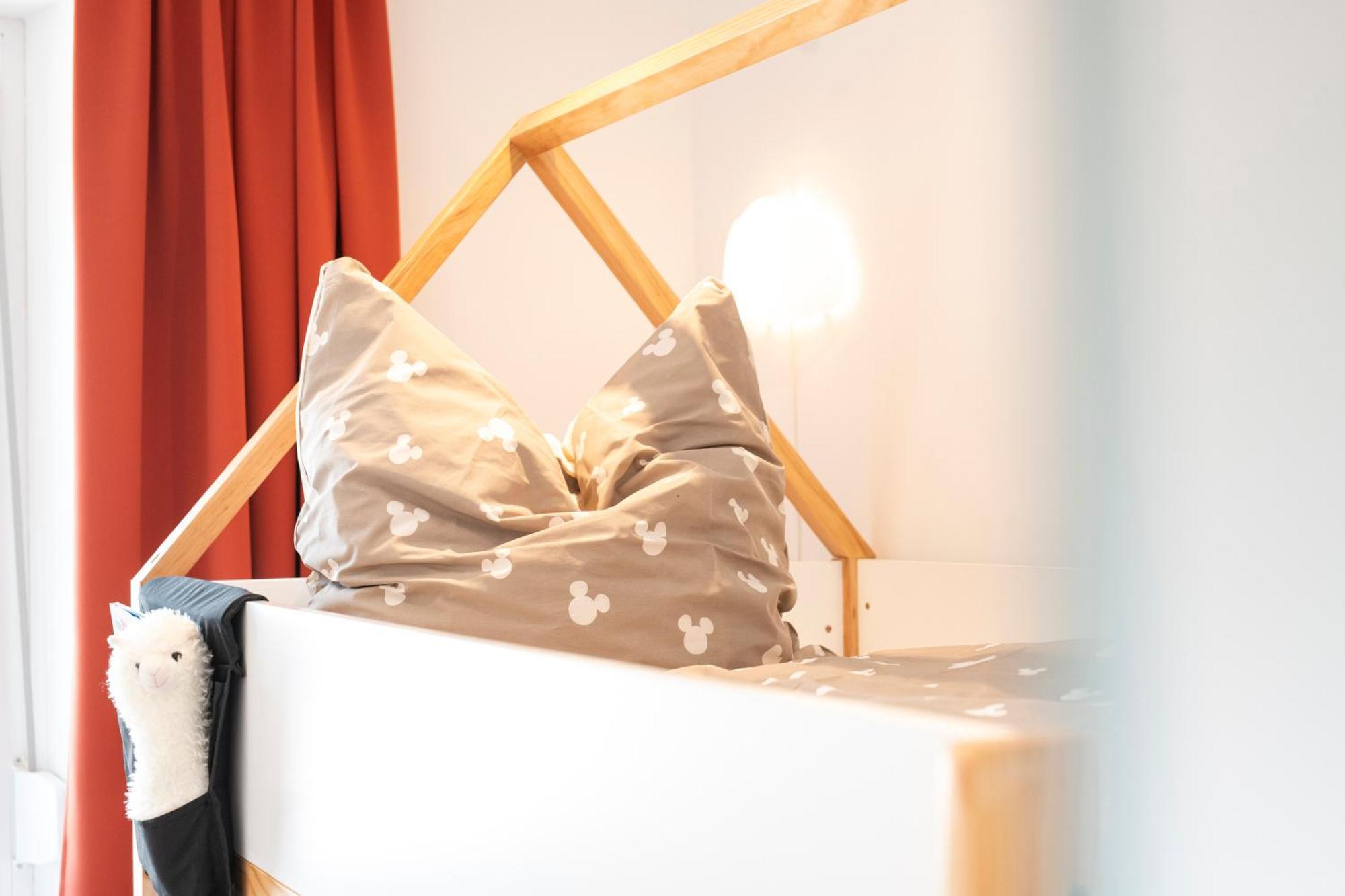 Bunter Hund Apartments - Zentrales Apartment, Parkplatz, Wintergarten, Kinderzimmer Rothenburg ob der Tauber Luaran gambar
